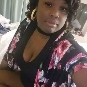 Meet your Posher, Ebony